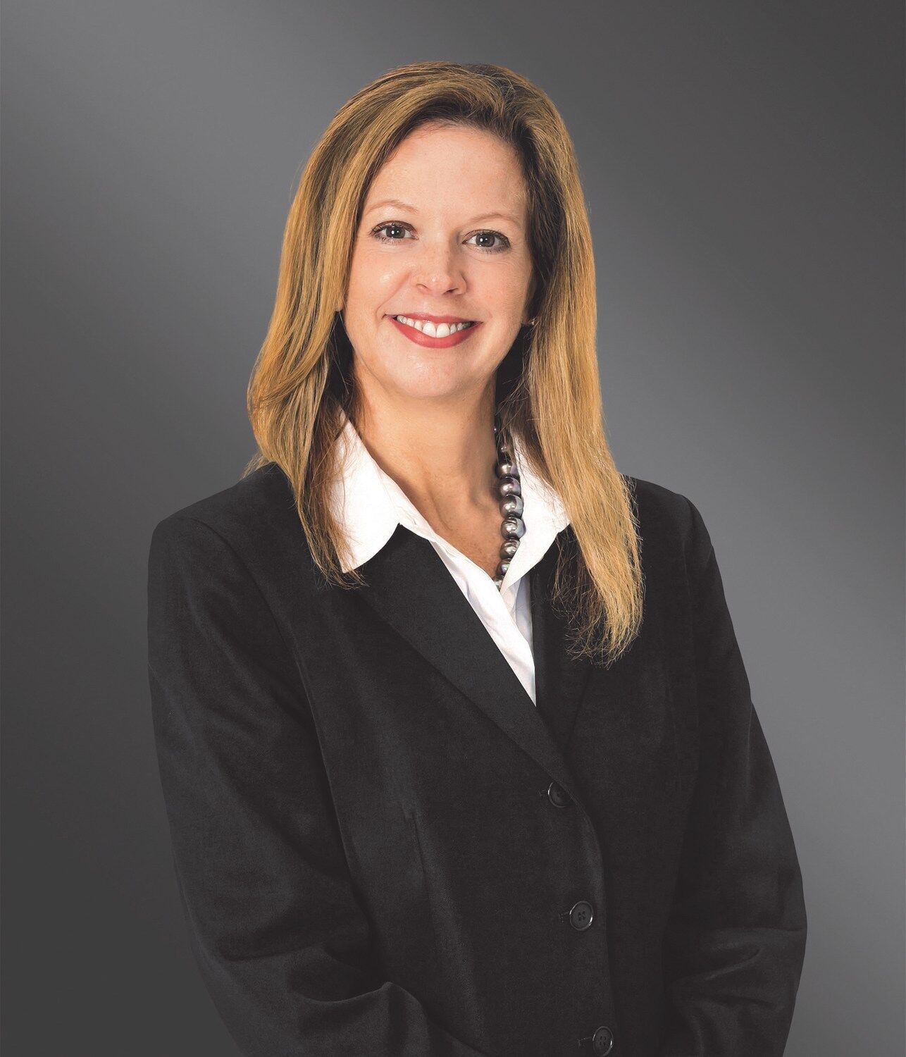 USAA Julie McPeak Headshot